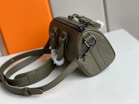 Affordable VUITTON LOUIS XS KEEPALL 0822
